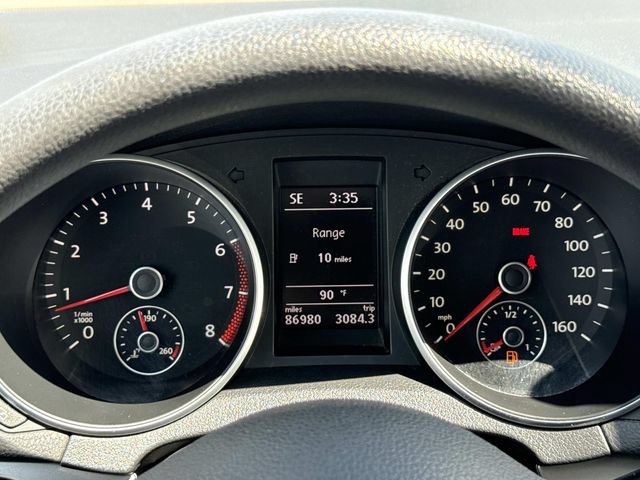 Used 2011 Volkswagen Golf 2-Door FWD image 25