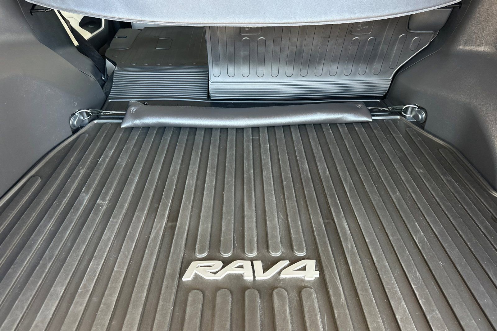 Used 2024 Toyota RAV4 XLE w/ Weather Package image 12