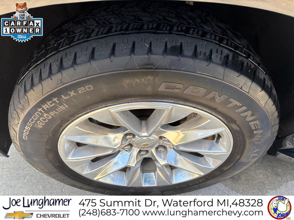 Used 2023 Chevrolet Suburban Premier w/ Advanced Technology Package AWD/4WD image 10