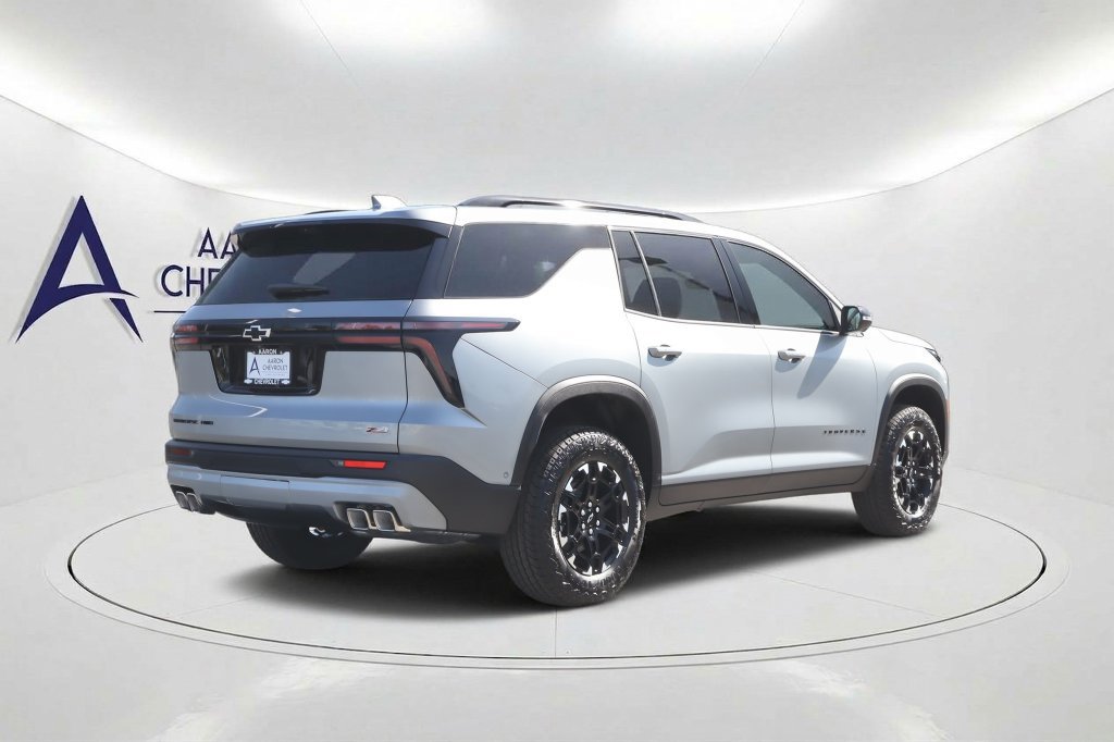 New 2027 Chevrolet Traverse Z71 w/ Enhanced Driving Package AWD/4WD image 4