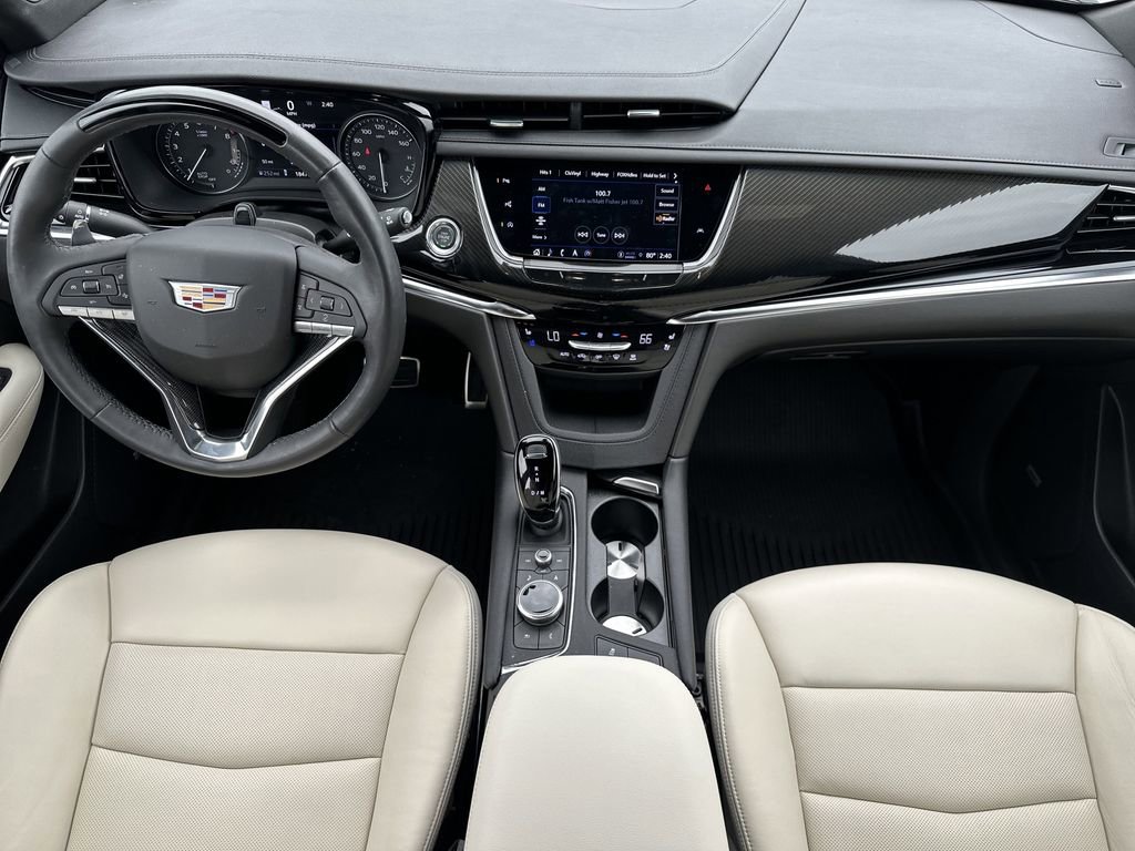 Certified 2025 Cadillac XT6 Sport w/ Technology Package AWD/4WD image 28