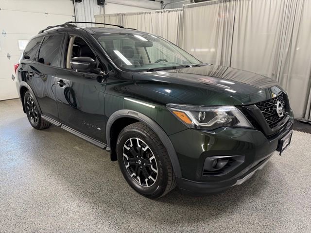 Used 2020 Nissan Pathfinder SL image 3