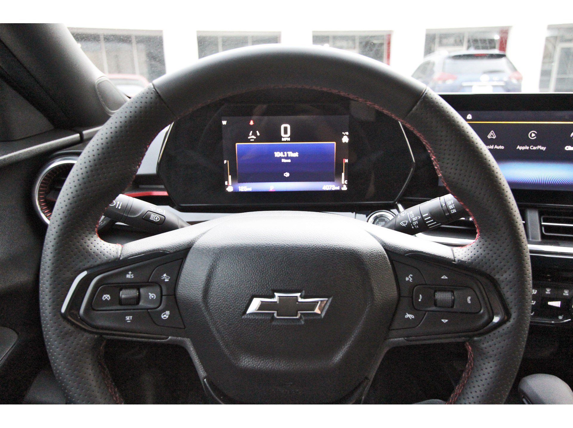 Used 2026 Chevrolet Trax RS w/ Sunroof Package FWD image 16