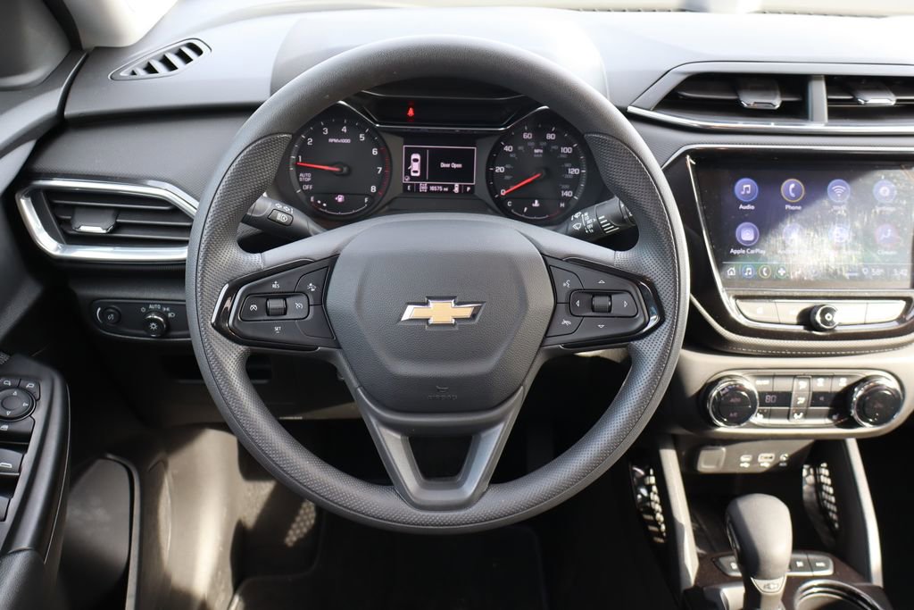 Used 2023 Chevrolet TrailBlazer LT w/ Convenience Package image 16