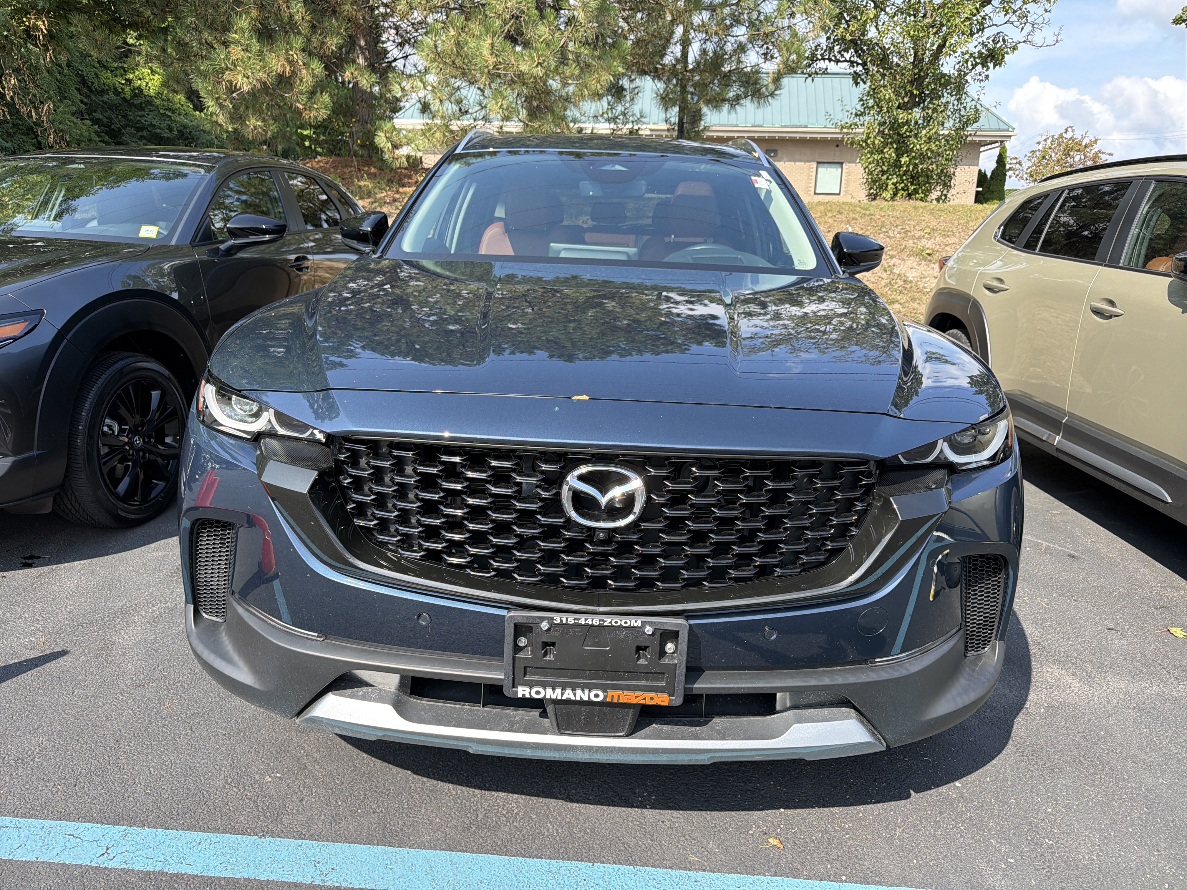 Certified 2025 MAZDA CX-50 2.5 Turbo w/ Premium Plus Pkg AWD/4WD image 3