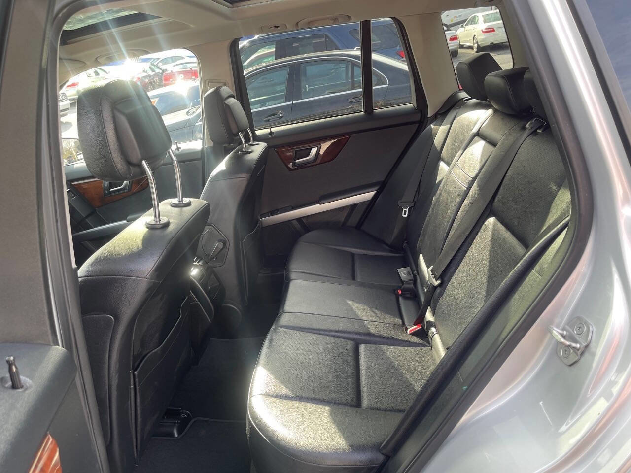 Used 2012 Mercedes-Benz GLK 350 4MATIC image 17