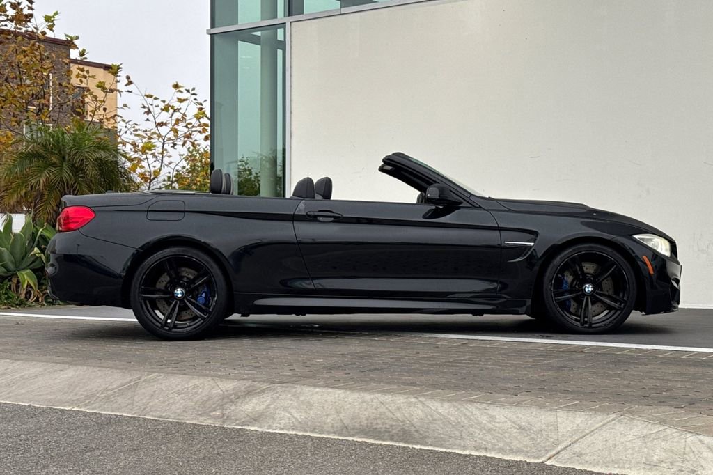 Used 2016 BMW M4 Convertible video 2