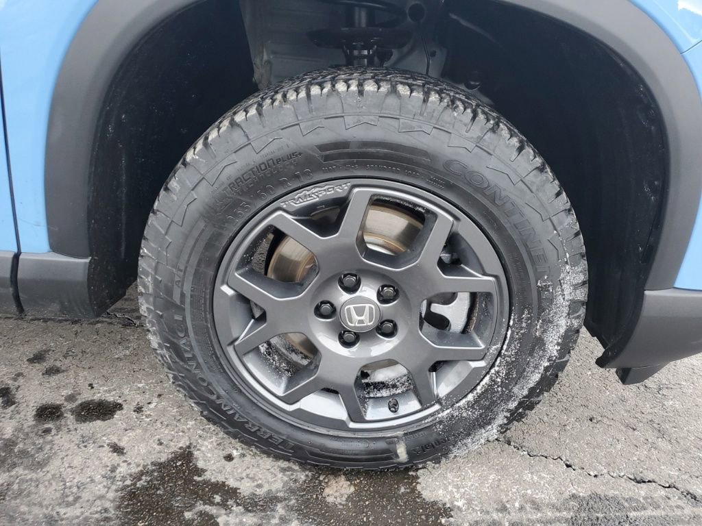 Used 2025 Honda Pilot TrailSport image 9