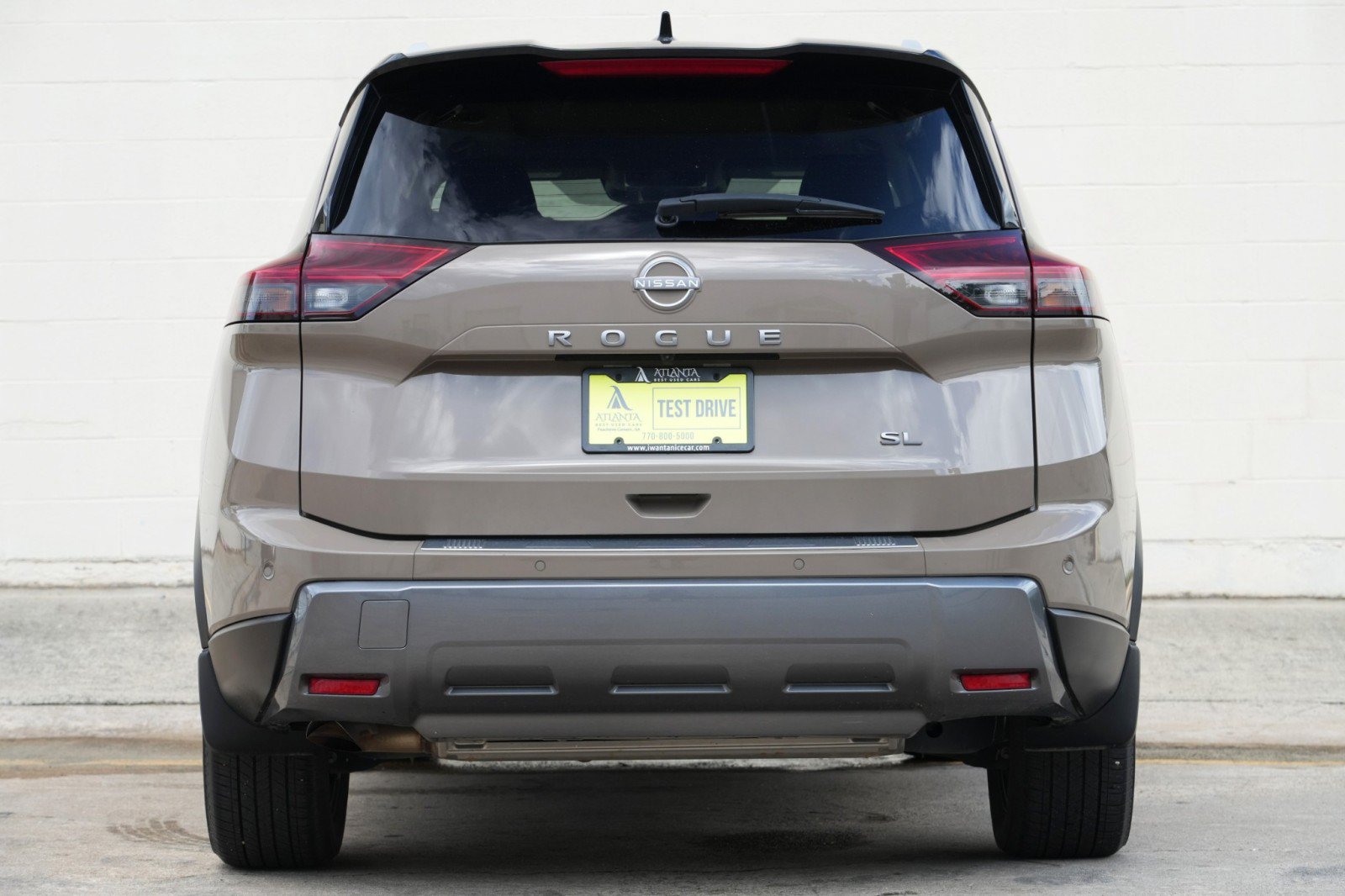 Used 2024 Nissan Rogue SL w/ SL Premium Package FWD image 10