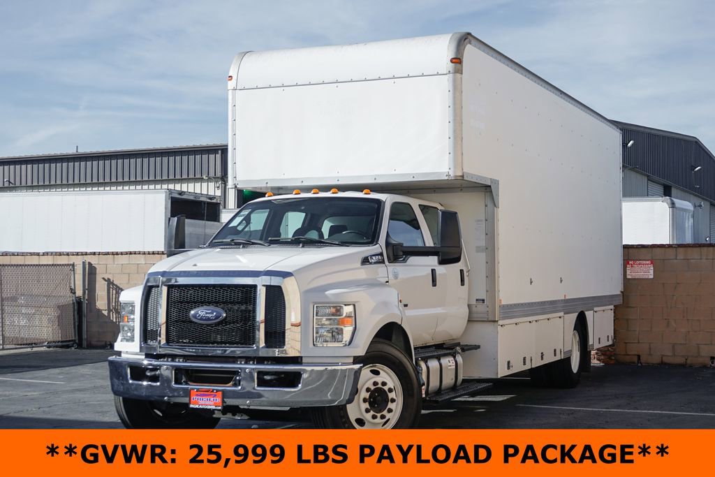 Used 2016 Ford F650 2WD Crew Cab Super Duty image 4