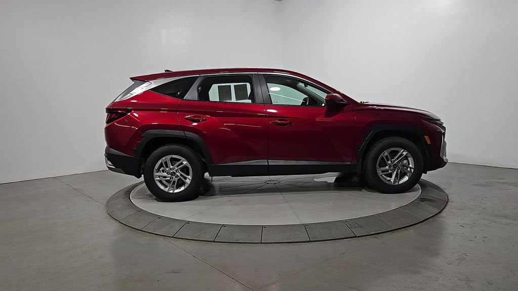 Certified 2025 Hyundai Tucson SE AWD/4WD image 7