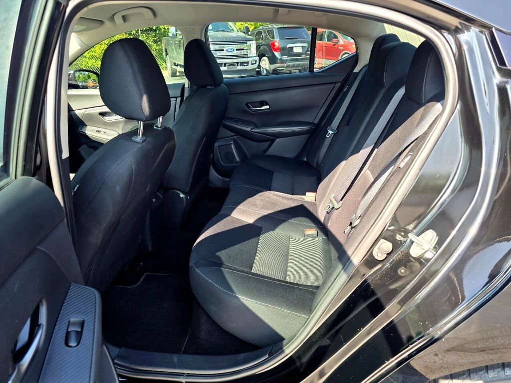 Used 2023 Nissan Sentra SV w/ Trunk Package image 33