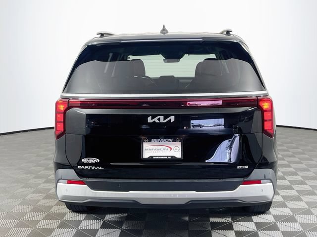 Used 2025 Kia Carnival EX FWD image 7