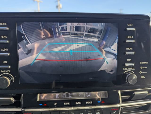 Used 2021 Toyota Sienna XLE w/ XLE Plus Package image 25