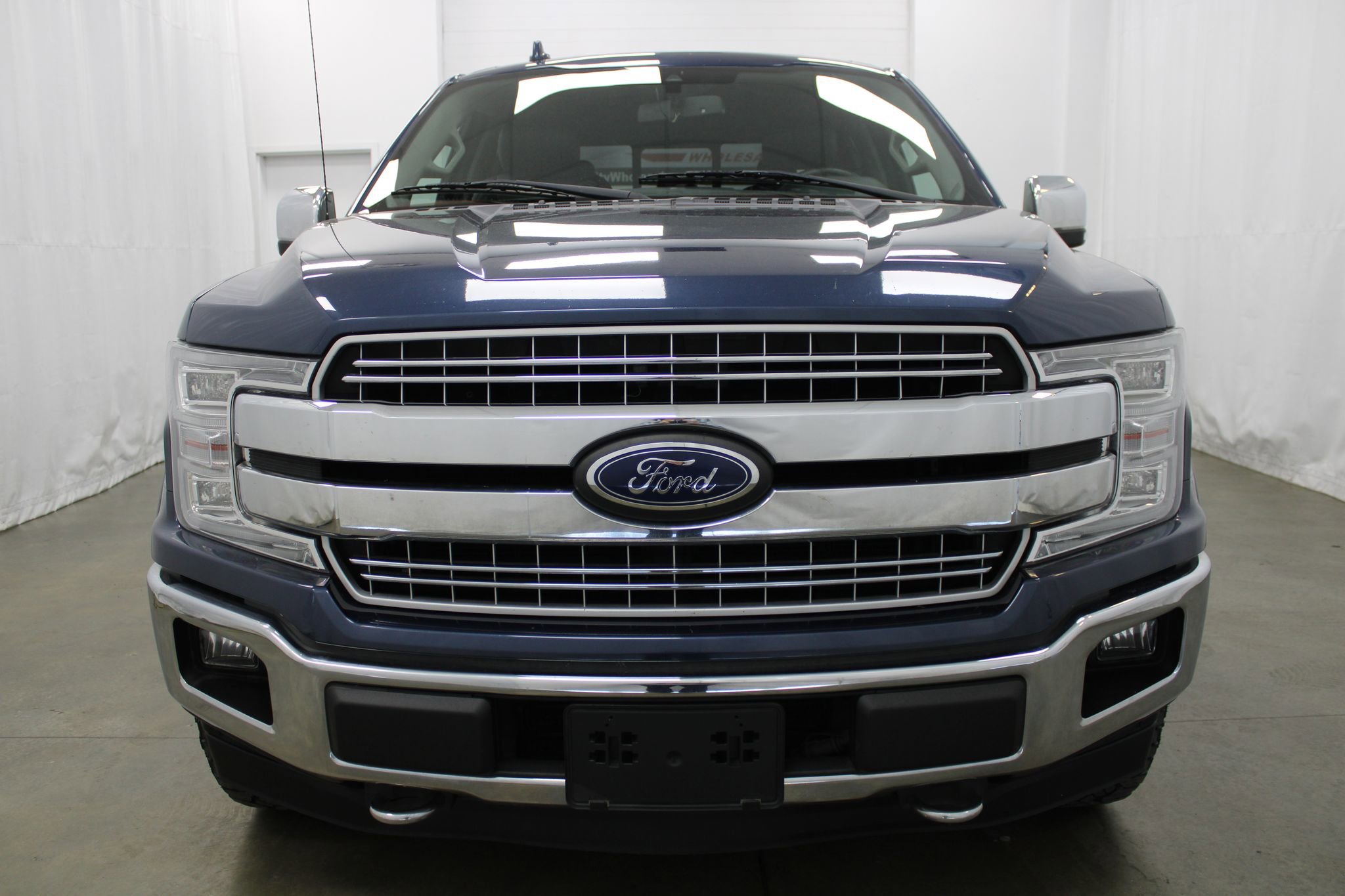 Used 2018 Ford F150 Lariat w/ Equipment Group 502A Luxury AWD/4WD image 3