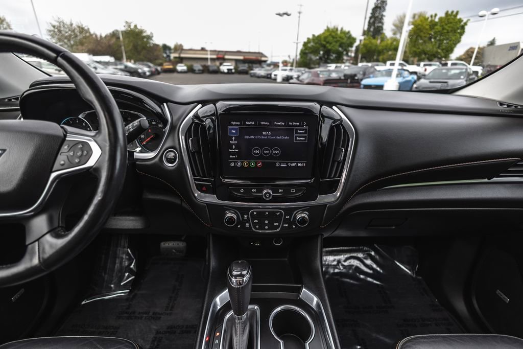 Used 2020 Chevrolet Traverse RS AWD/4WD image 29