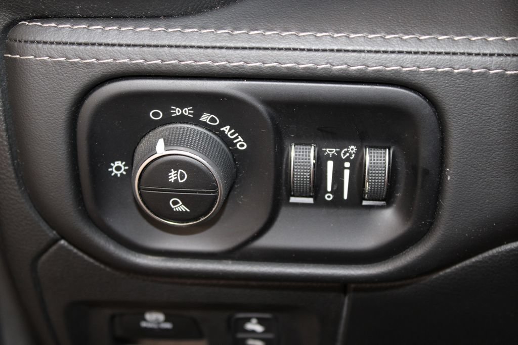 Used 2023 RAM 1500 Limited AWD/4WD image 42