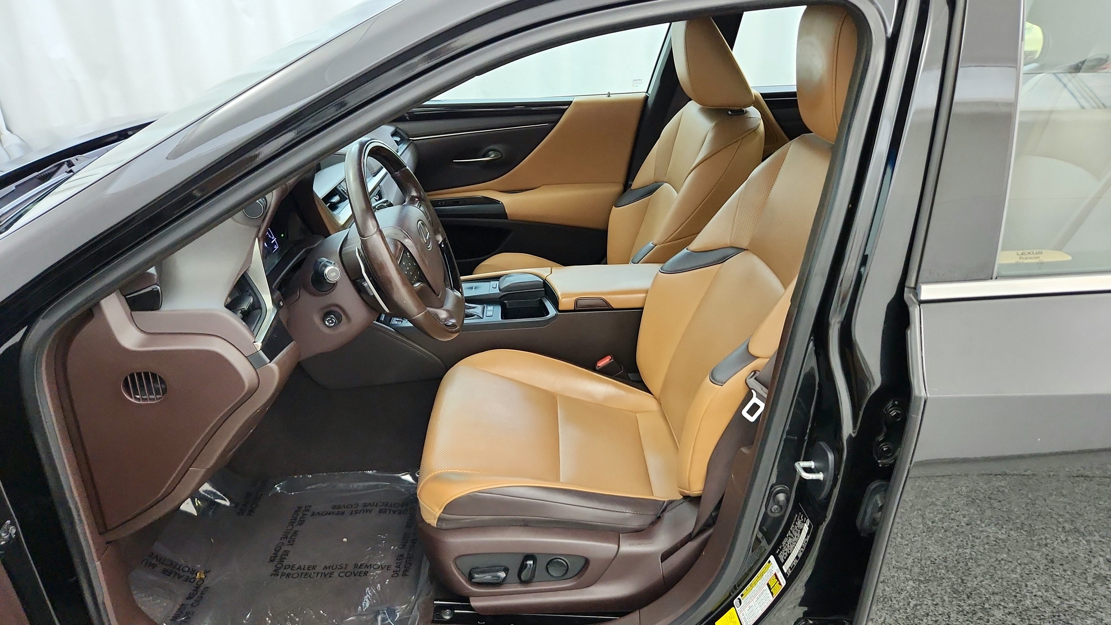 Used 2020 Lexus ES 300h w/ Premium Package FWD image 21