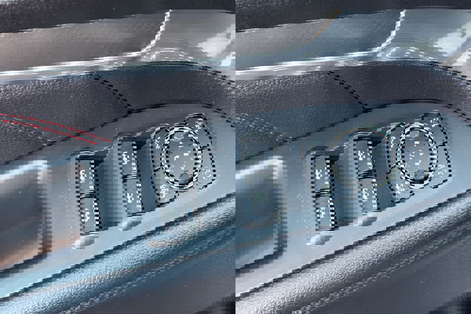 Used 2019 Ford Explorer Sport image 15