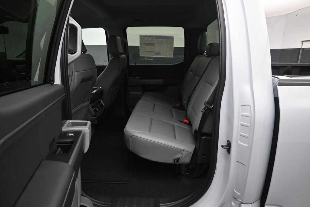 New 2025 Ford F150 Lightning Flash AWD/4WD image 18