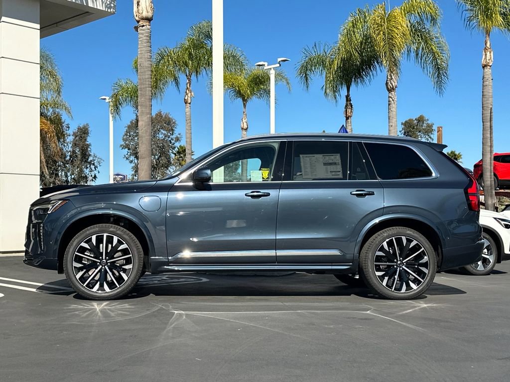 New 2026 Volvo XC90 T8 Plus w/ Protection Package Premier image 2
