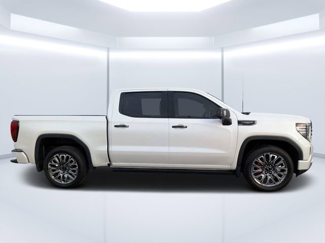 Used 2025 GMC Sierra 1500 Denali Ultimate AWD/4WD image 2