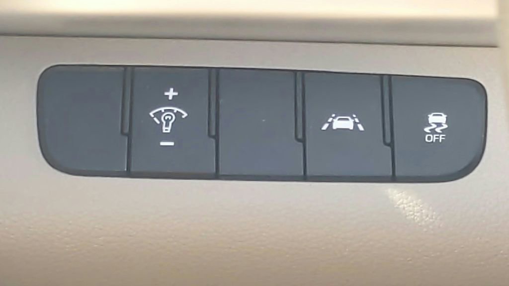 Used 2020 Hyundai Elantra SE image 27