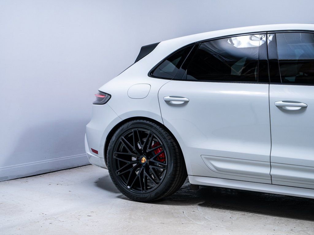 Used 2023 Porsche Macan GTS image 11