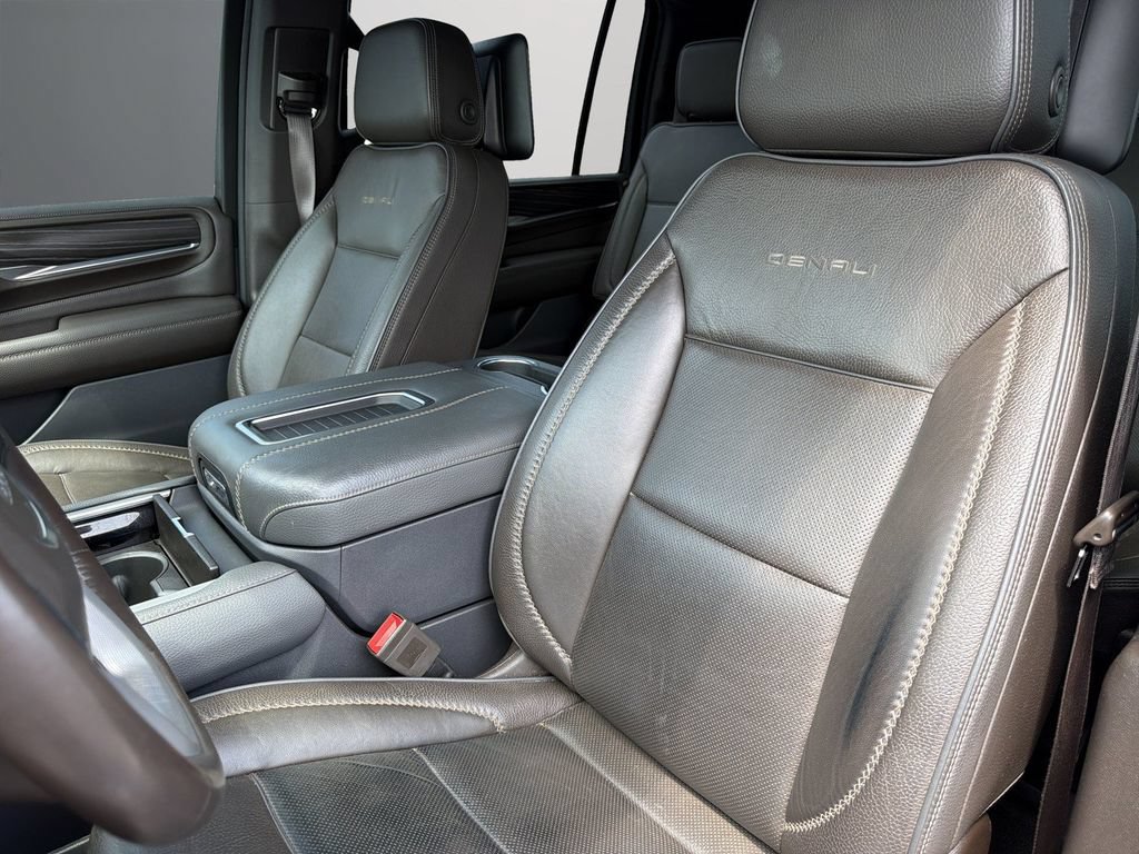 Certified 2021 GMC Yukon XL Denali w/ Denali Premium Package RWD image 14