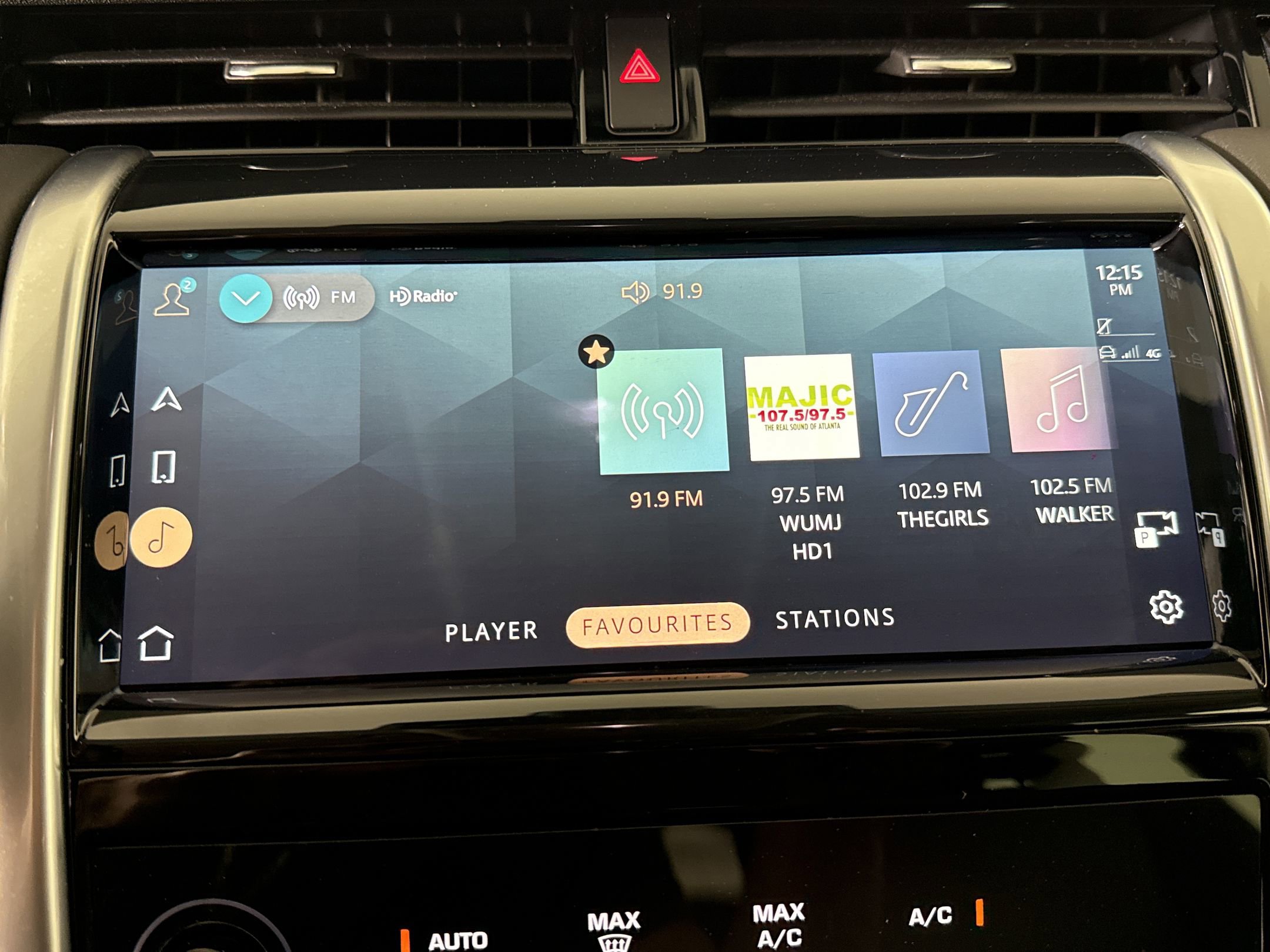 Used 2022 Land Rover Discovery Sport S image 18