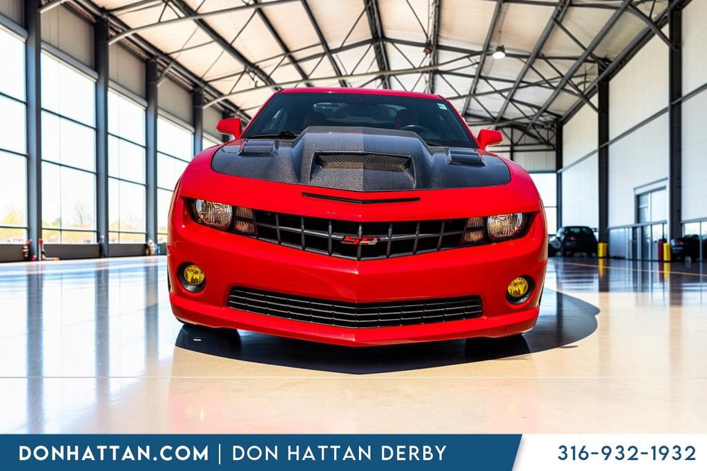 Used 2010 Chevrolet Camaro SS w/ White Stripe Package RWD image 22