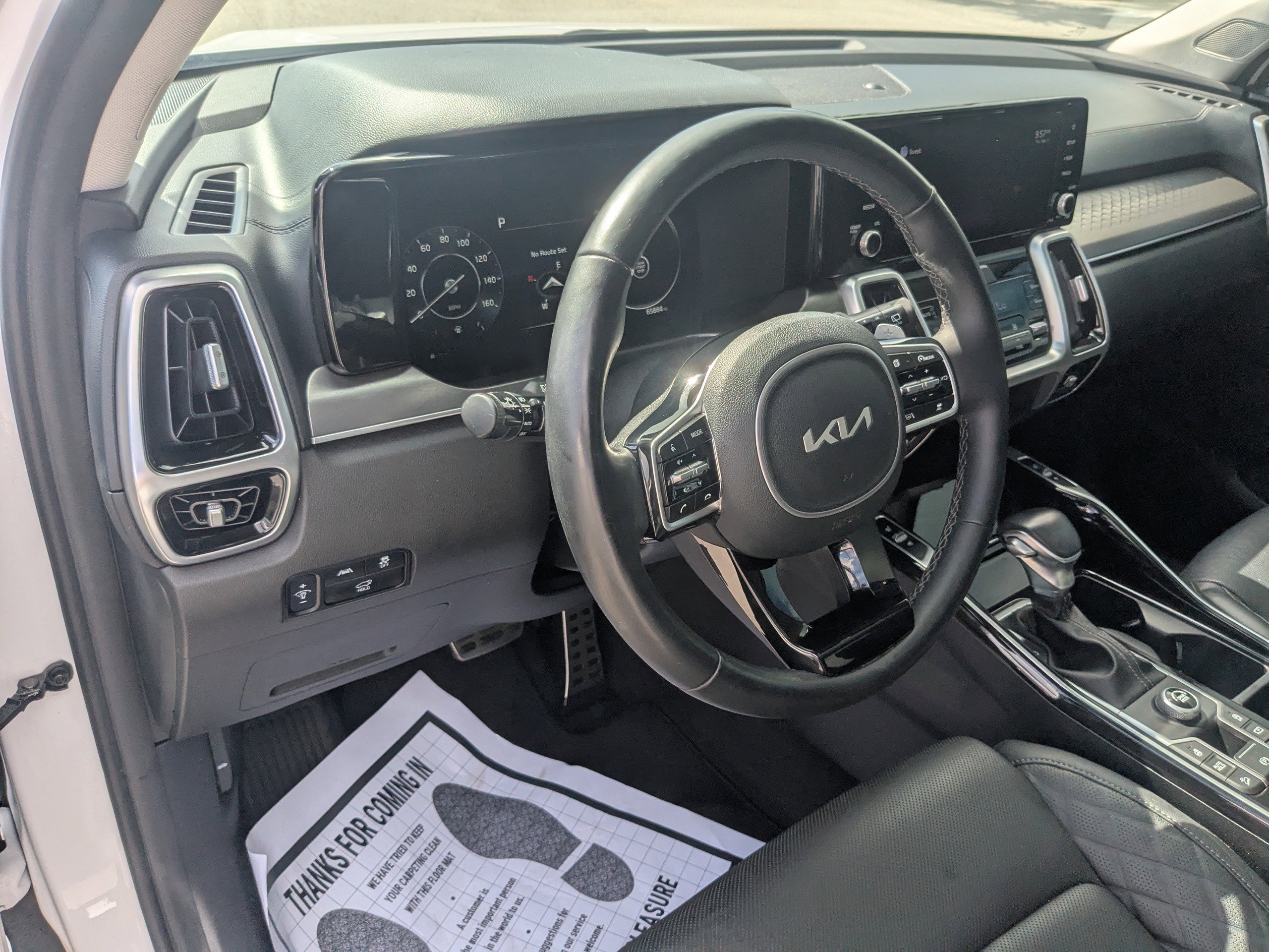 Used 2022 Kia Sorento SX image 2