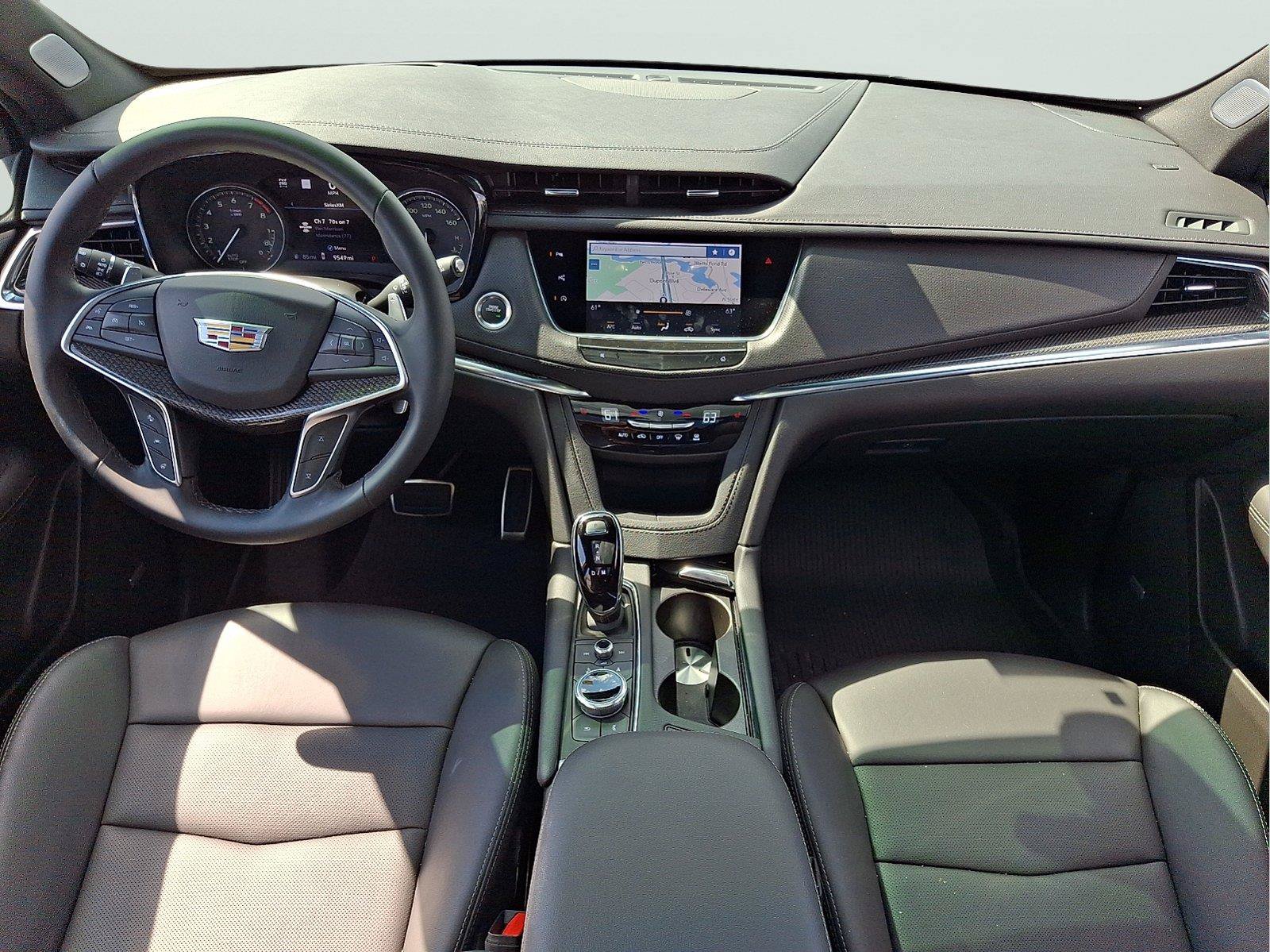 Used 2025 Cadillac XT5 Sportv w/ Technology Package AWD/4WD image 9