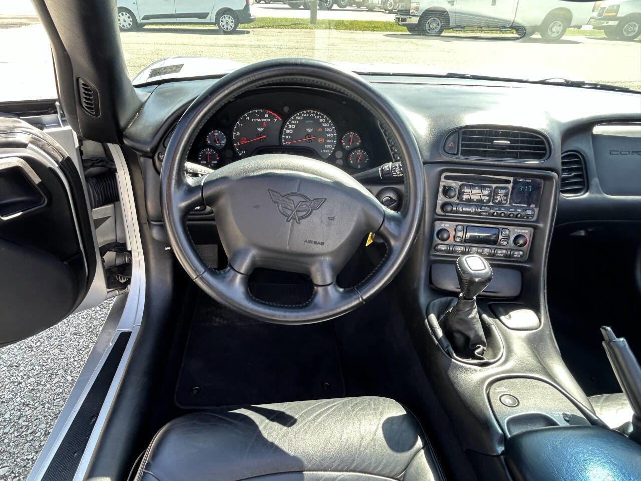 Used 2002 Chevrolet Corvette Convertible w/ Preferred Equipment Group2 image 25