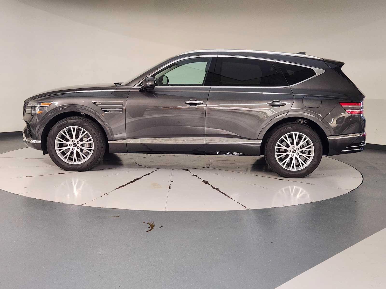 Used 2025 Genesis GV80 2.5T Standard AWD/4WD image 5