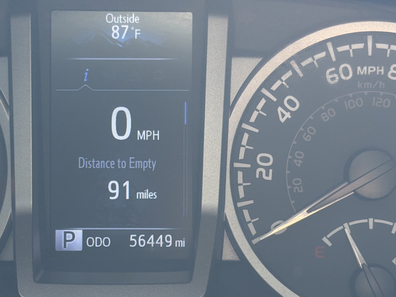 Used 2022 Toyota Tacoma SR5 w/ Technology Package RWD image 32