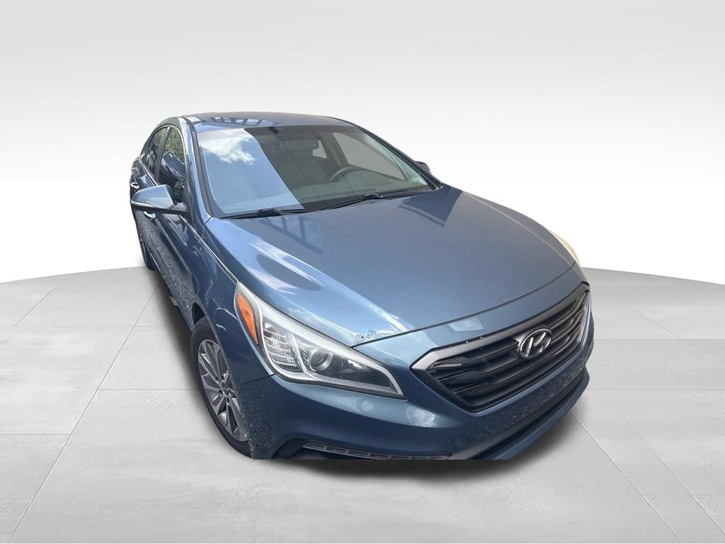 Used 2015 Hyundai Sonata Sport w/ Option Group 04 FWD image 3