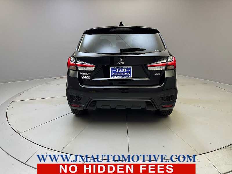 Used 2025 Mitsubishi Outlander Sport LE AWD/4WD image 4