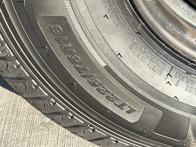 Used 2023 RAM ProMaster 2500 w/ Driver Convenience Group image 9