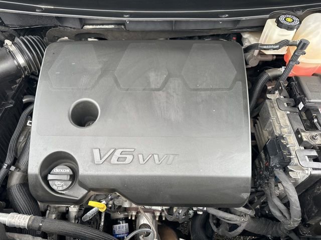 Used 2023 Chevrolet Traverse Premier w/ Redline Edition image 38