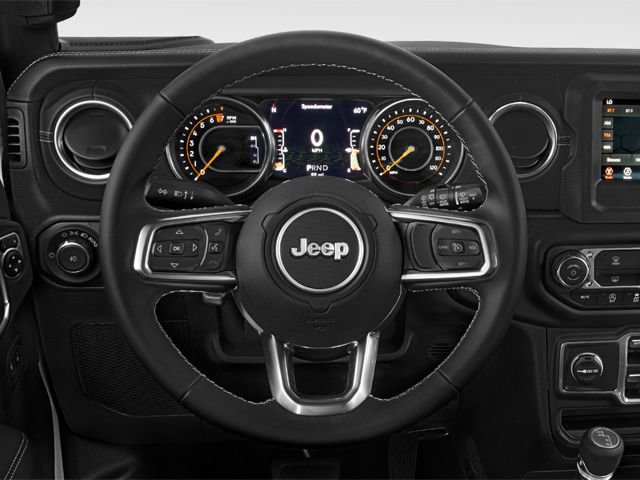 Used 2025 Jeep Wrangler Unlimited Sahara AWD/4WD image 8
