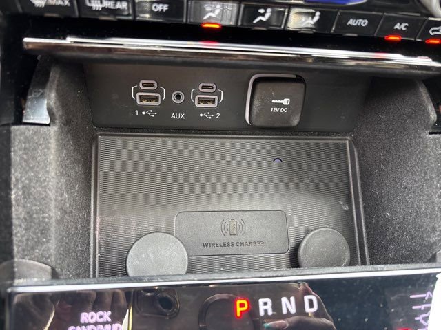 Used 2022 Jeep Grand Cherokee L Overland w/ Luxury Tech Group IV AWD/4WD image 45