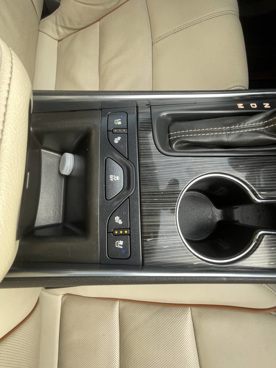 Used 2017 Chevrolet Impala Premier w/ Enhanced Convenience Package image 11