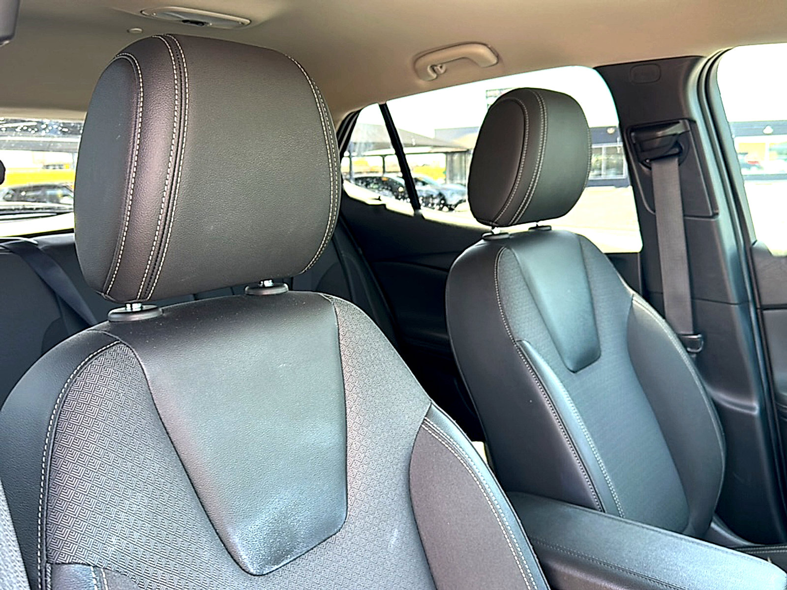 Used 2025 Buick Encore GX Preferred FWD image 24