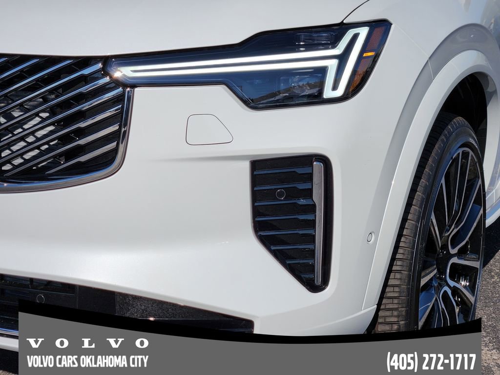 Used 2026 Volvo XC90 B5 Plus w/ Protection Package Premier image 8