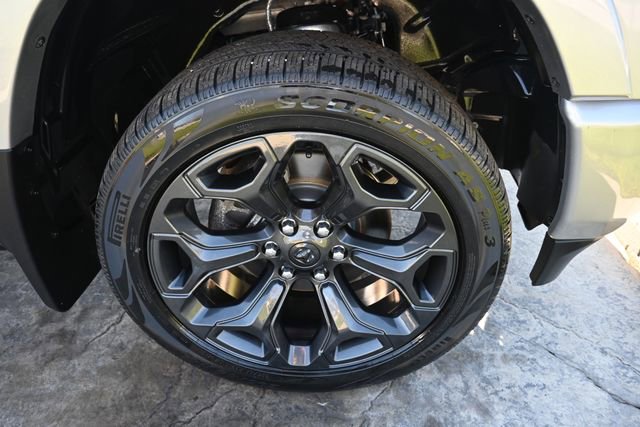 Used 2021 RAM 1500 Limited w/ Night Edition image 11