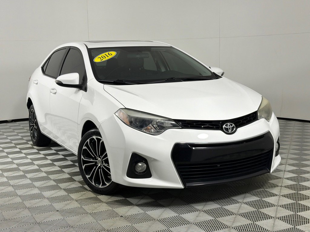 Used 2016 Toyota Corolla S Premium FWD image 2