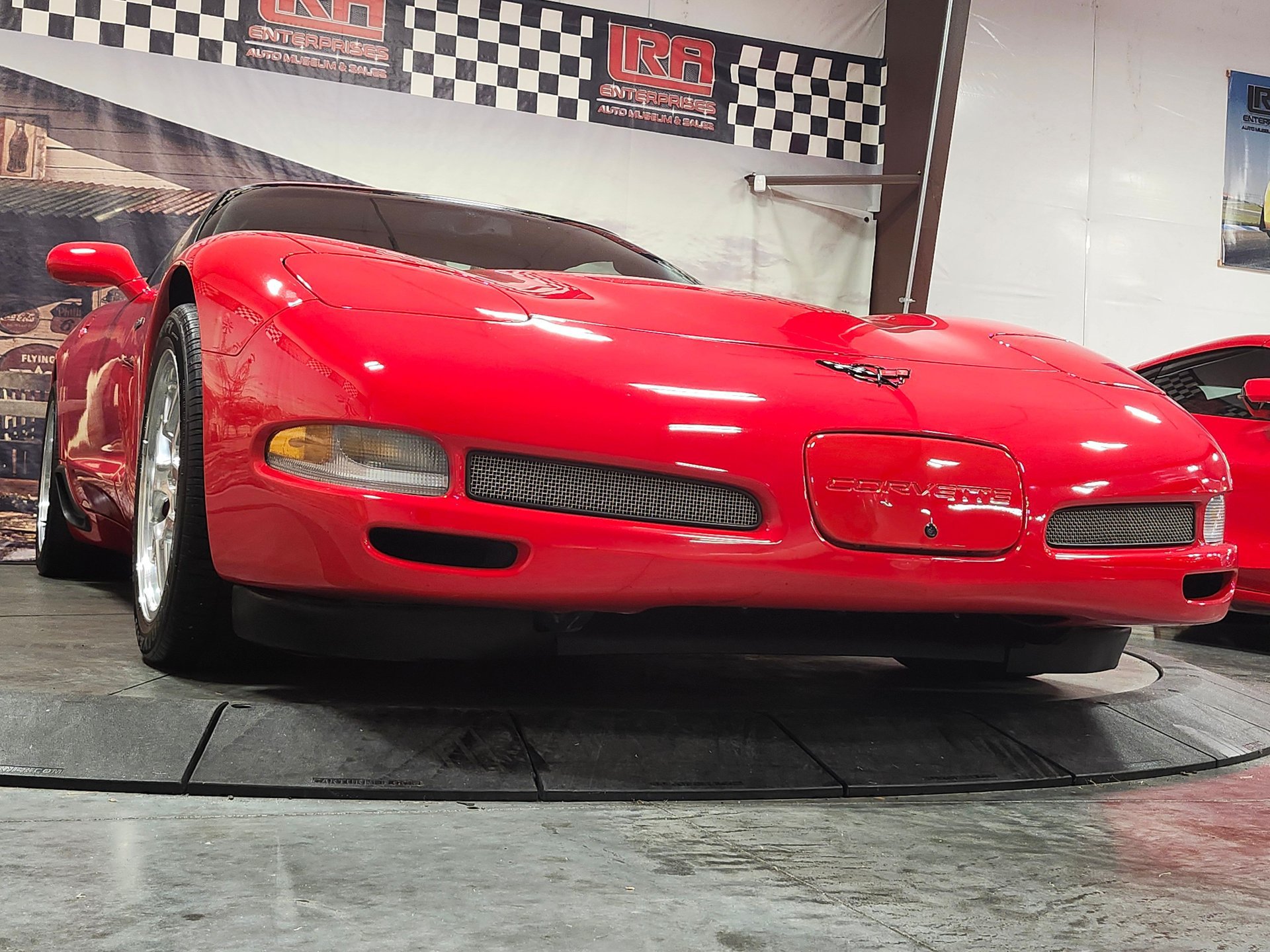 Used 2001 Chevrolet Corvette Z06 w/ Memory Pkg RWD image 9