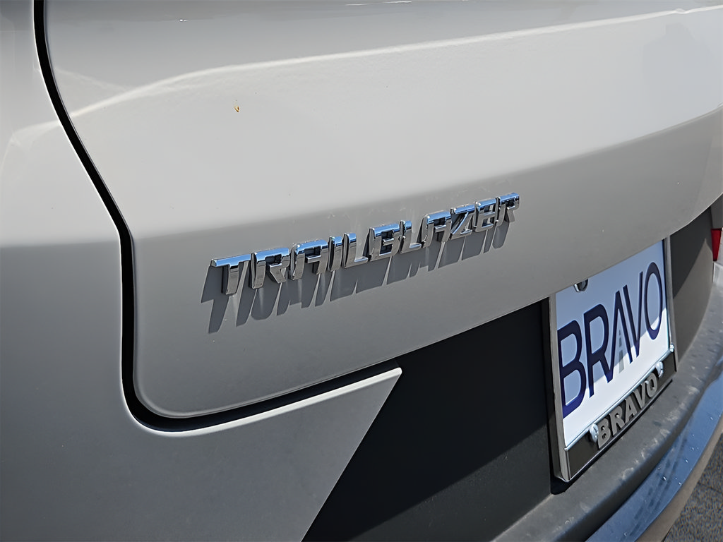 New 2026 Chevrolet TrailBlazer ACTIV FWD image 15