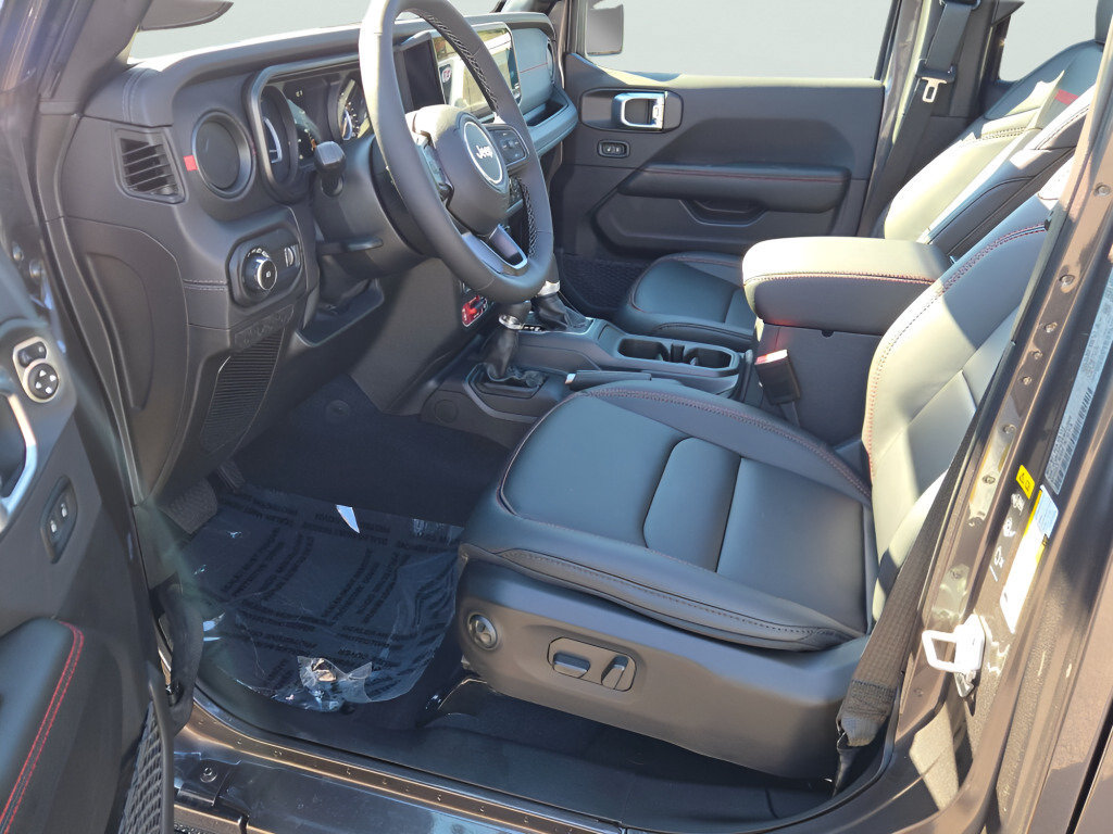 New 2027 Jeep Wrangler Unlimited Rubicon AWD/4WD image 24